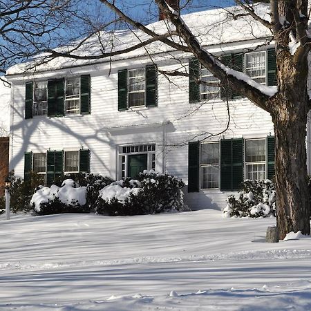 Colby Hill Inn Henniker Экстерьер фото
